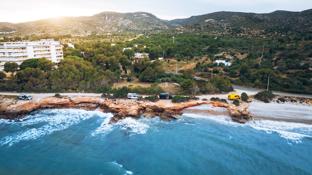 Kurvige Straße durch die Serra de Tramuntana auf Mallorca